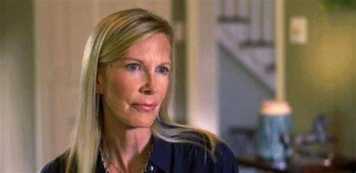 Beth Holloway Net worth, Age BioWiki, Kids, Weight, Wife 2023 The