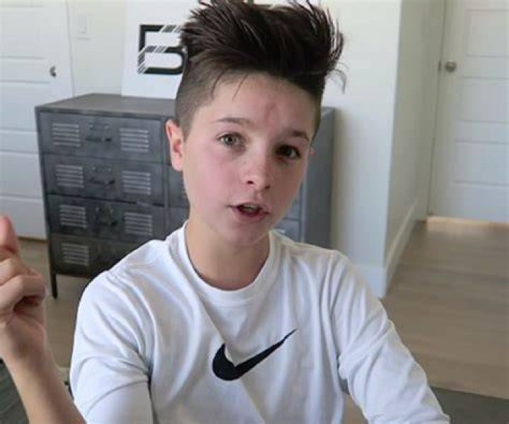 Brock Mikesell Bio, Facts, Family Life of YouTuber