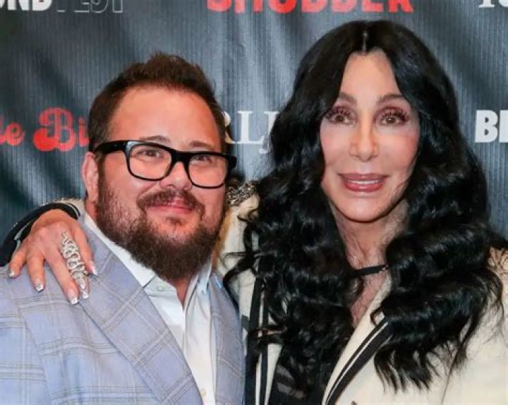 Cher junto a su actual pareja, Ron Zimmerman Edición impresa EL PAÍS