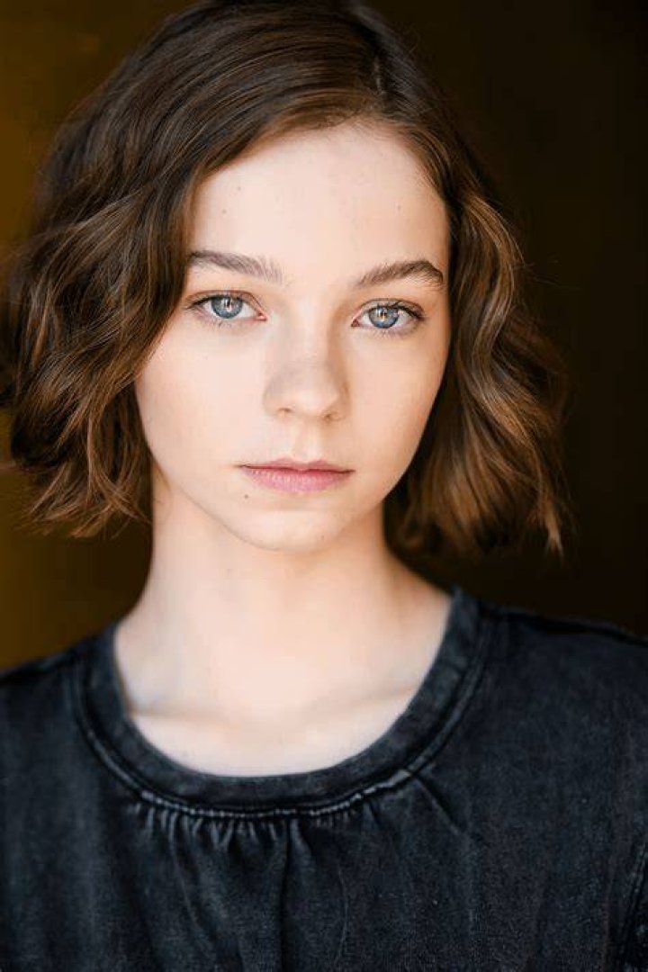 Emma Myers_PC Nicole Mitchem BeautifulBallad