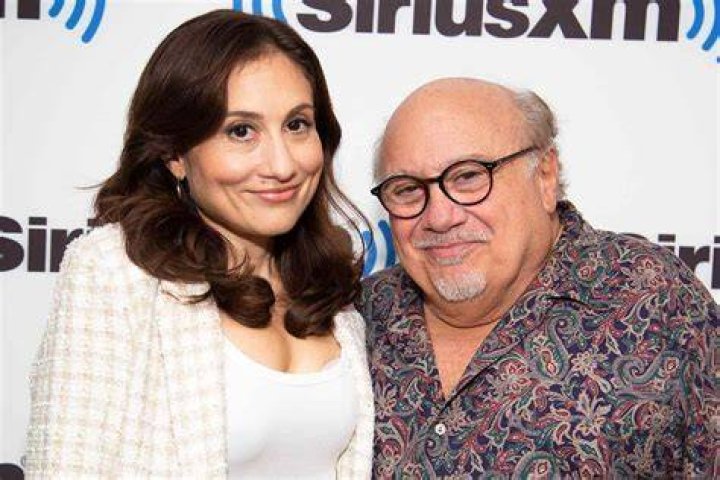 Lucy DeVito Bio, Wiki, Age, Height, Net Worth & Married
