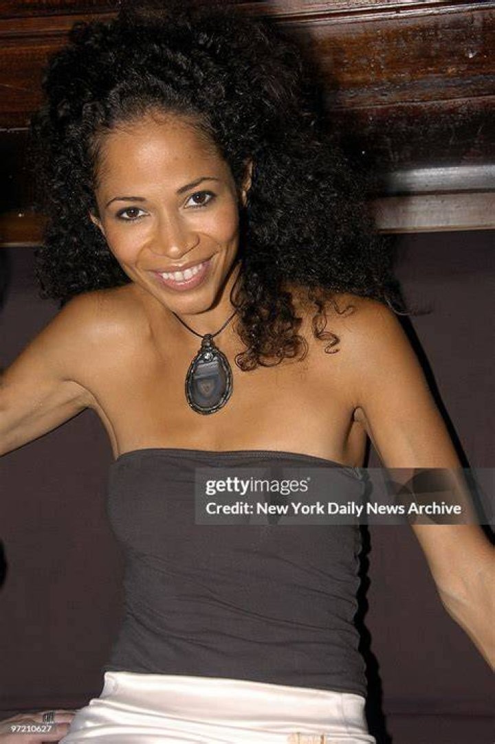 Photo Sherri Saum attends the 27th annual GLAAD Media Awards in