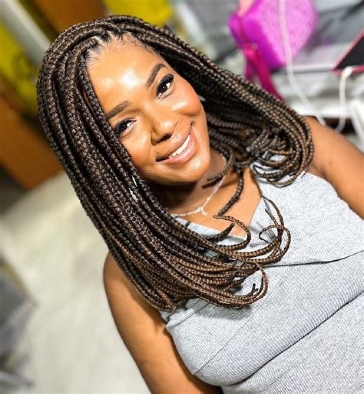 Shoulder length braids African hairstyles, Hair beauty, Hair styles