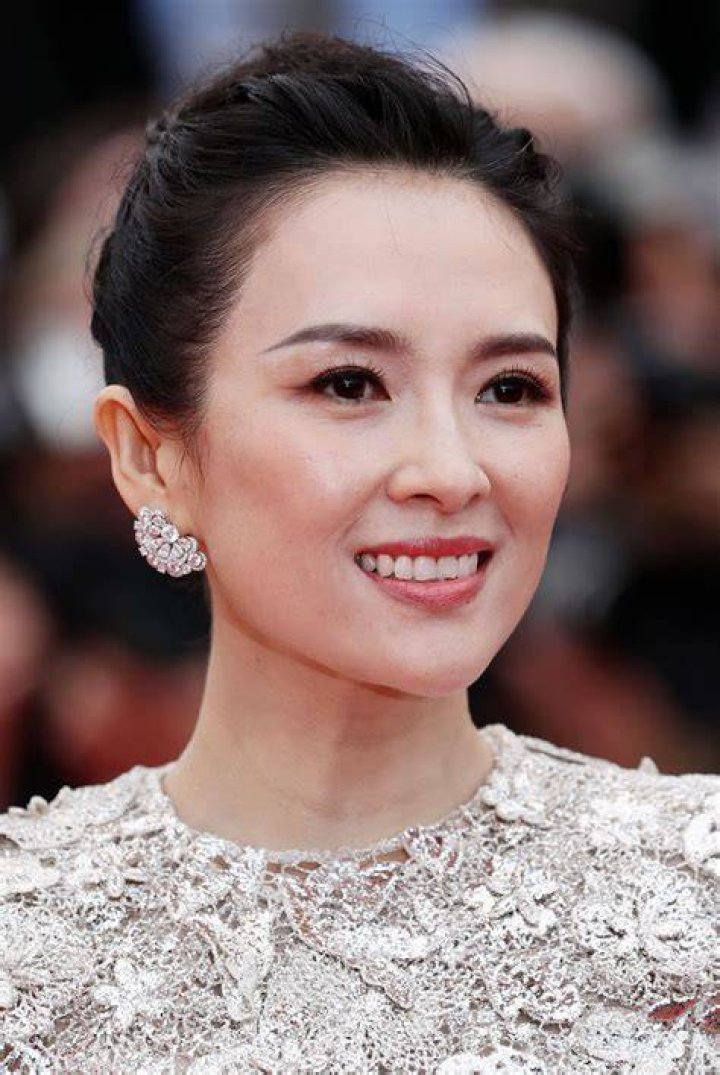 Ziyi Zhang's Bike Ride With Her Boyfriend Photo 491891 Vivi Nevo
